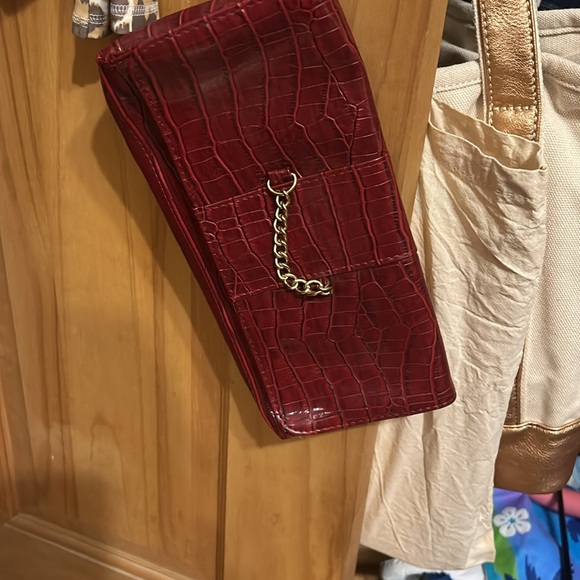 Maroon  Crocodile Embossed Clutch with Chain - Picture 7 of 9